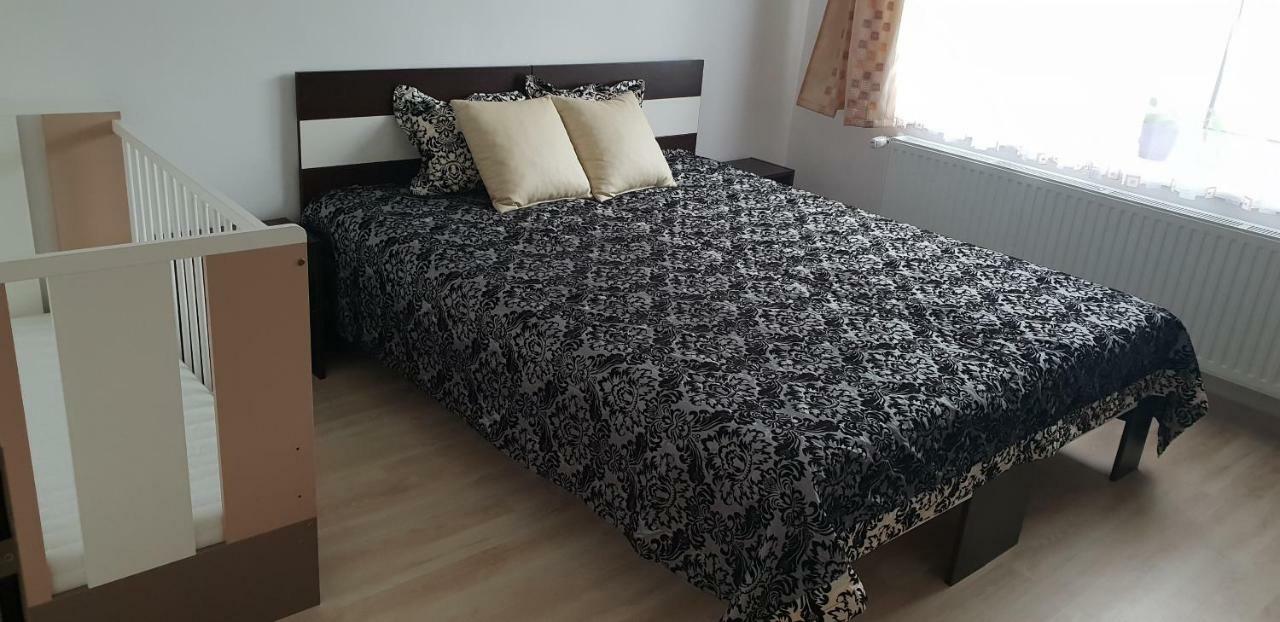 Relax Apartments Sarvar A4 Ngoại thất bức ảnh